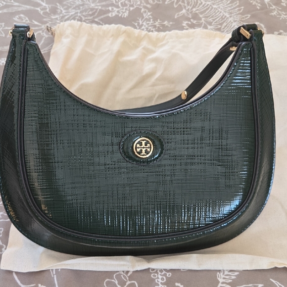 Tory Burch Handbags - Tory Burch Robinson Crosshatched Bag
